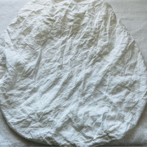 RESTORATION HARDWARE WASHED ORGANIC LINEN ROUND CRIB FITTED SHEET - Picture 5 of 6